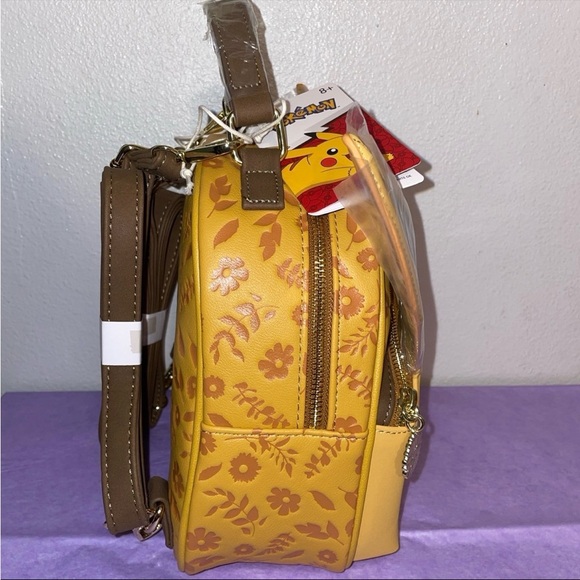 Exclusive Loungefly Pokemon Eevee Cosplay Convertible Mini Backpack - Picture 3 of 16